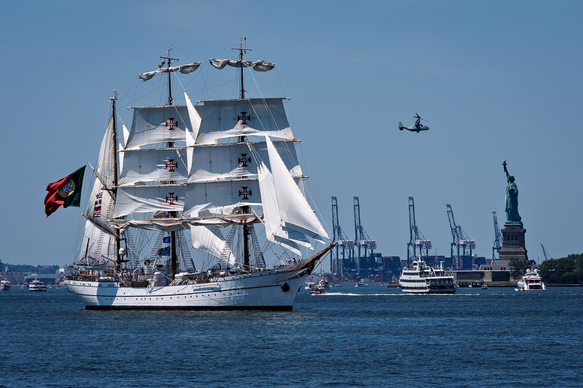 NRP Sagres (Portugal) and an Osprey
